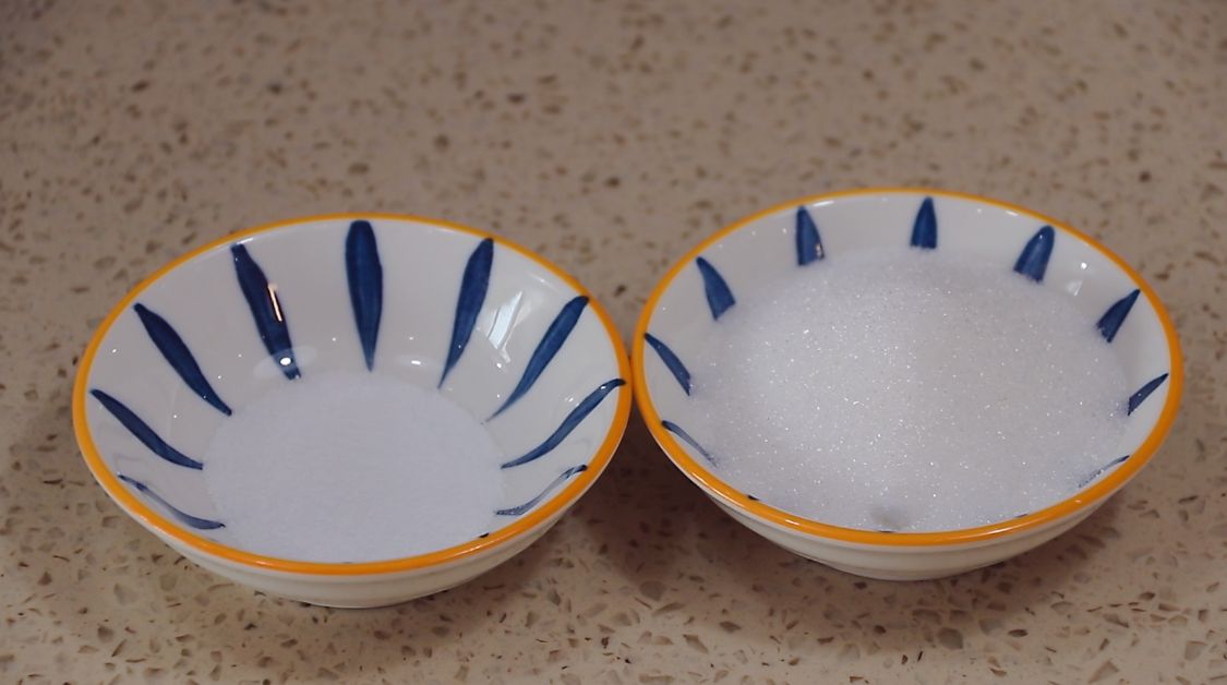 年货别总出去买，这种糖在家也能做，几勺白糖搞定，比买的好吃