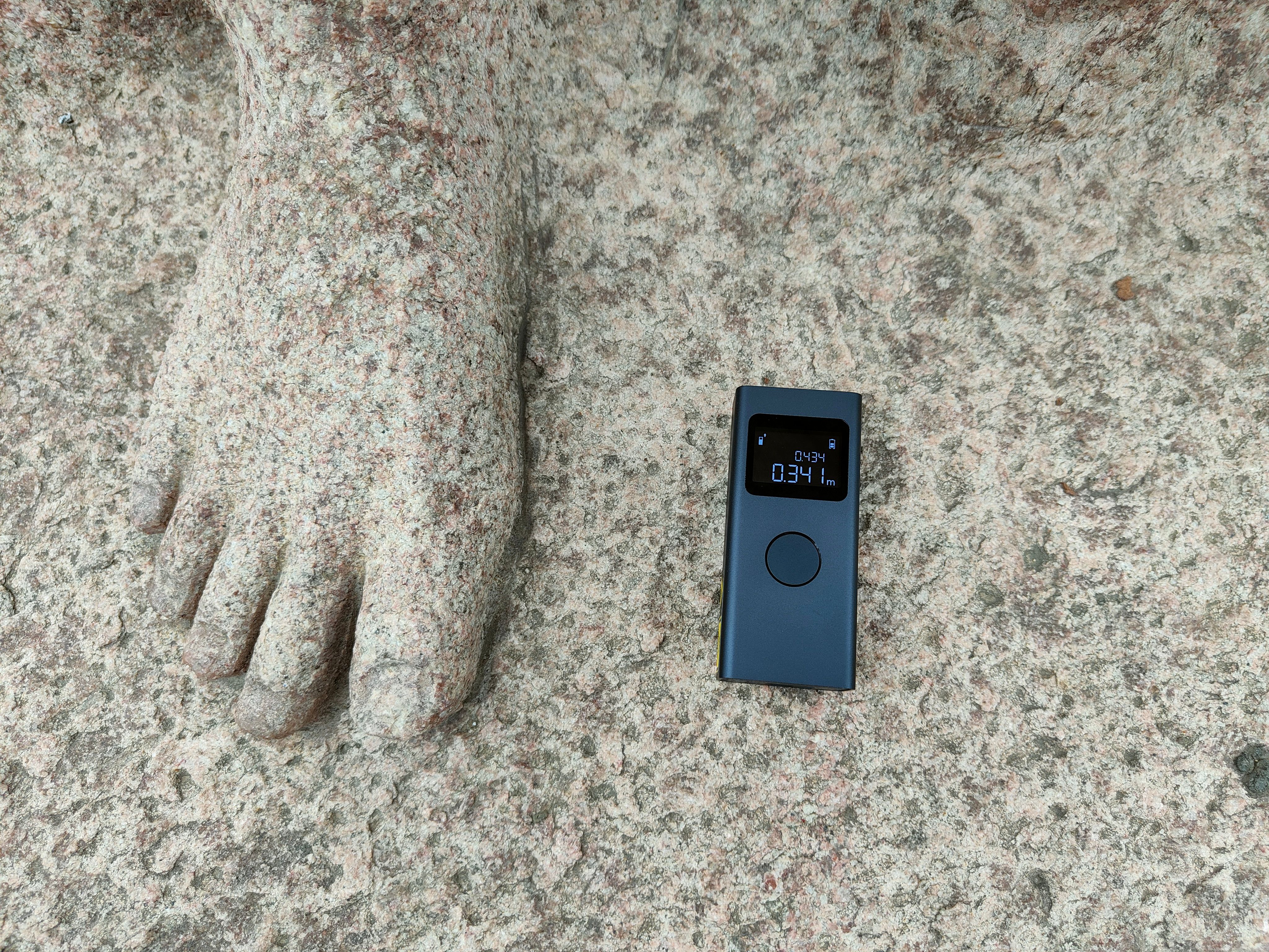 家居装修工程测量 精准、便携的米家激光测距仪来了