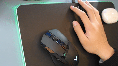 酷炫外设新选择—雷柏V10RGB幻彩背光无线充电游戏鼠标套装