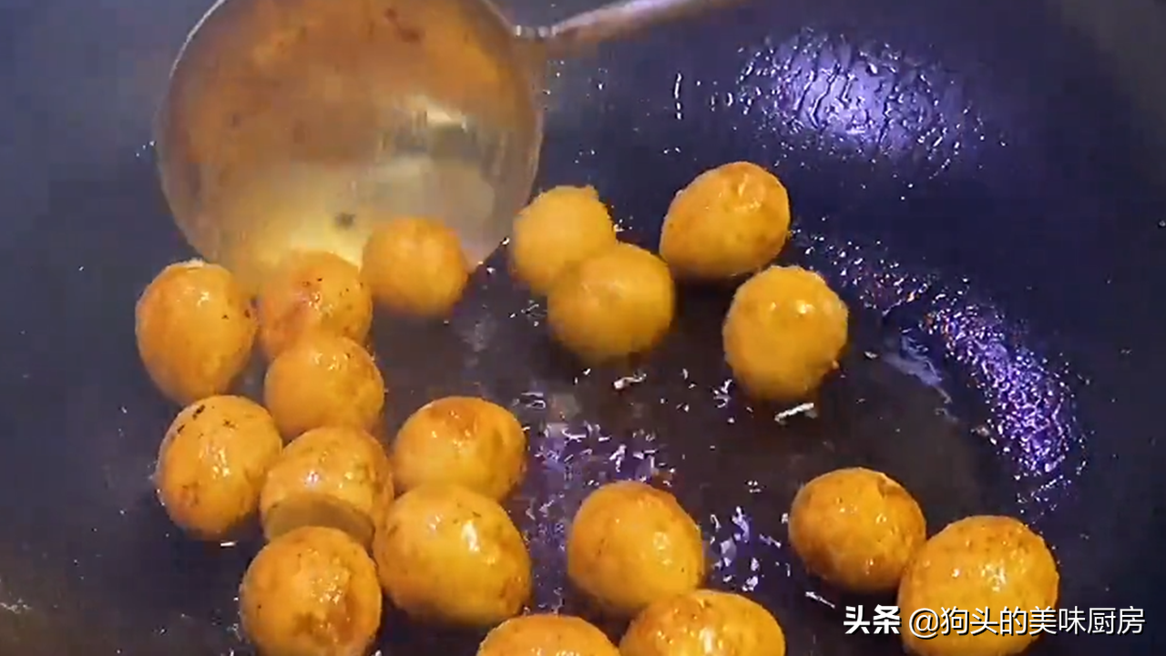五花肉怎样做才软烂不油腻？大厨教你一个做法，出锅汤汁都不剩