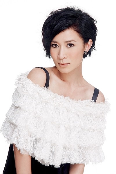 至今未婚的11位女明星，个个“风韵犹存”，最大62岁，最小43岁