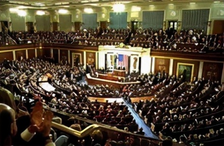 �����߹ٽ���ֻҪ�ܴ�Ӯ�й���Ը�⸶��һ�д��ۣ�˵���׾���ΪǮ