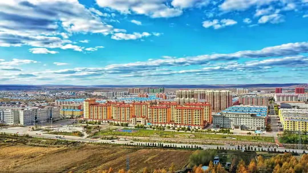 据日本日语原文《大满洲帝国经济发展史》记载,孙吴县人口总数858000