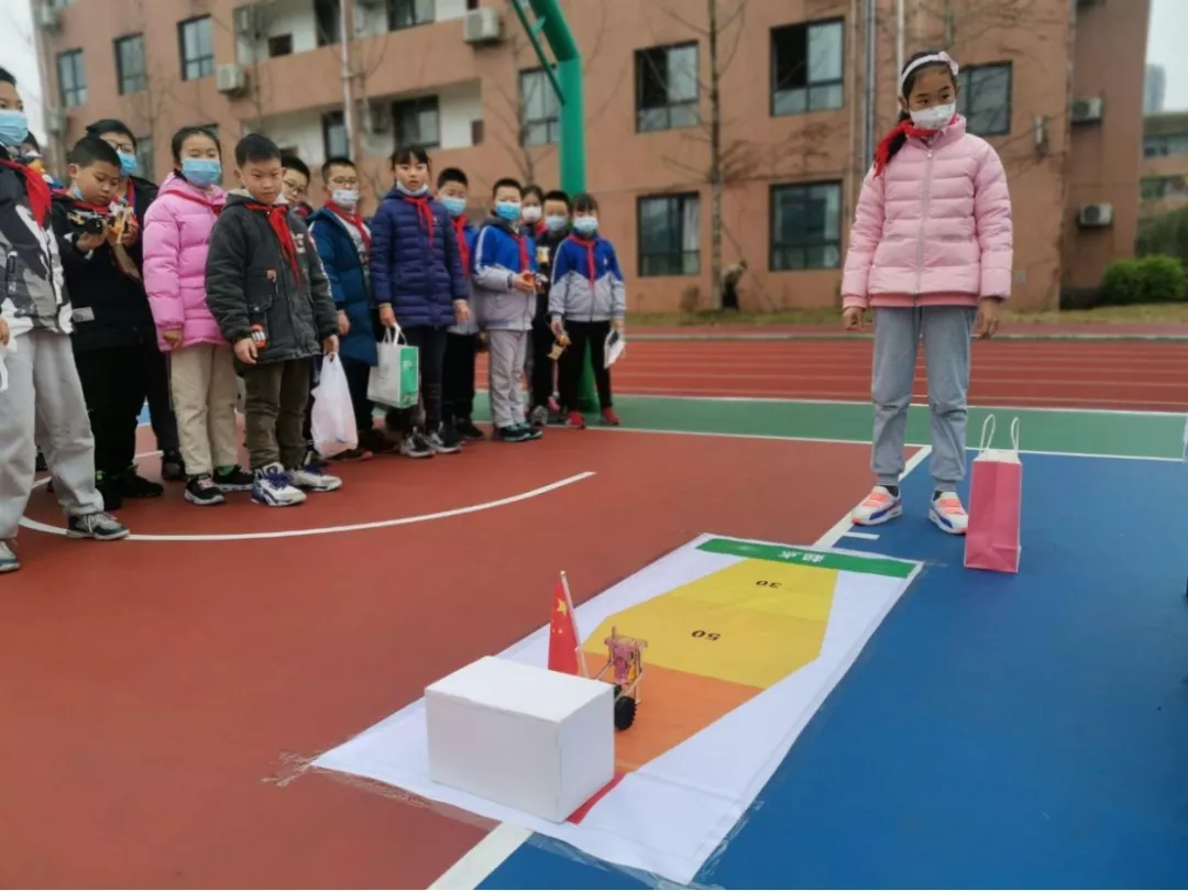2021年成都市青少年机器人竞赛“物流之星”中和小学分赛场