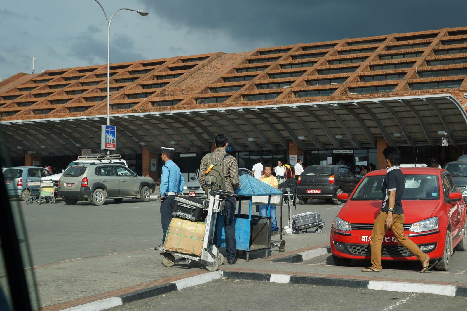 "一夫多妻制"的穷国尼泊尔现状,带你看看真实的尼泊尔