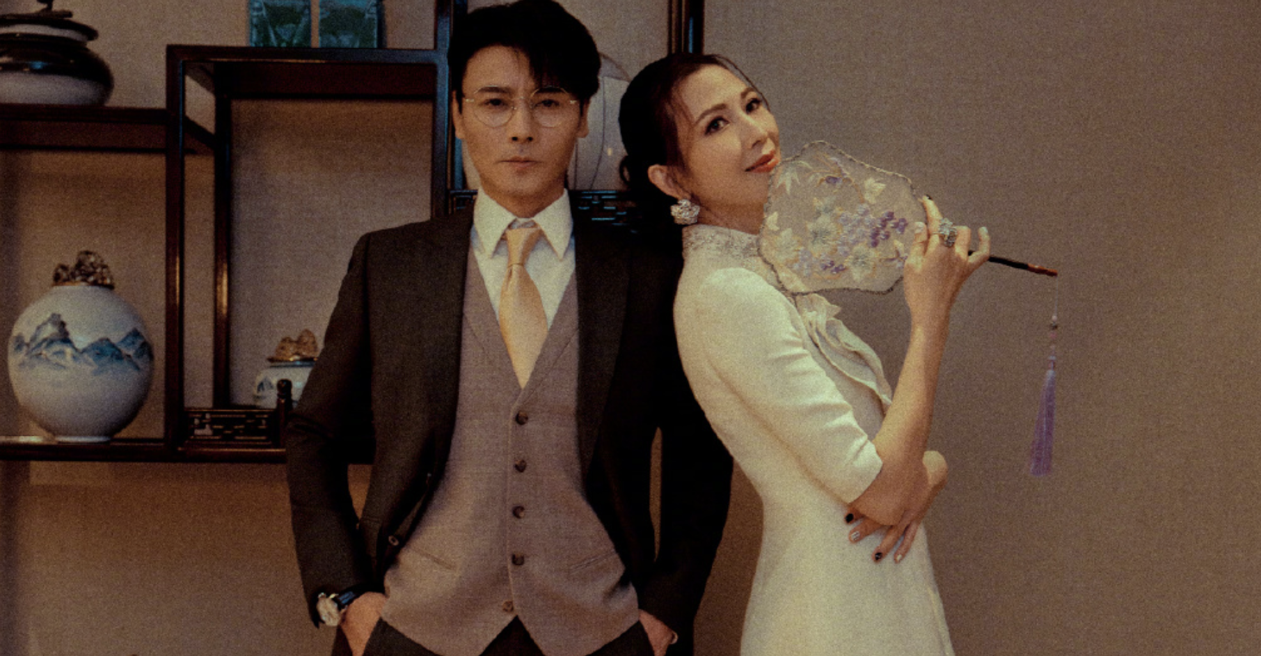 蔡少芬晒照庆祝结婚14周年，张晋甜蜜表白：我的心和你在一起