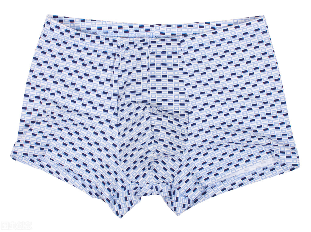 内裤人人都在穿，想不到却脏得这么离谱！医生直言：女性更要勤换