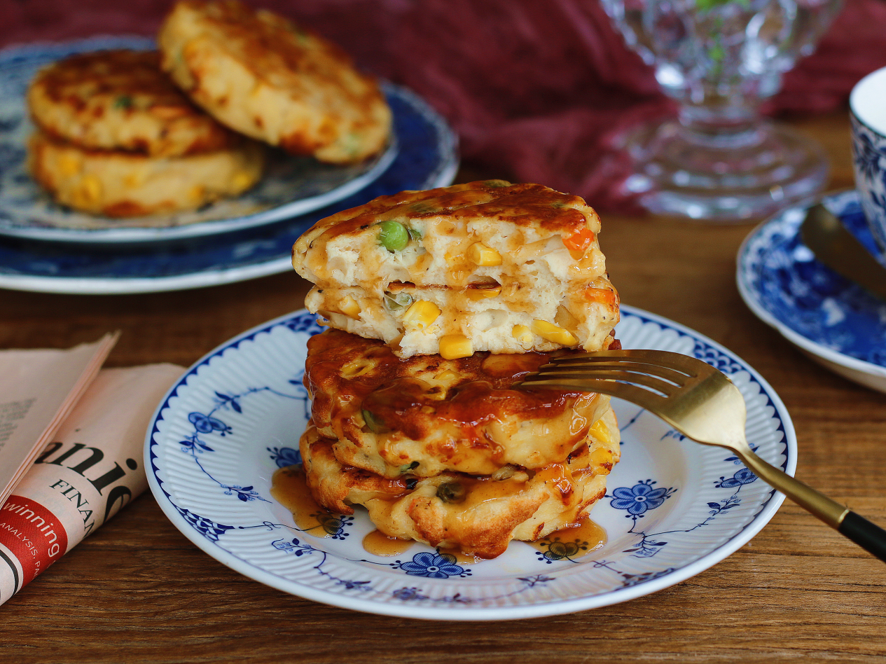 什锦土豆泥鸡肉饼，食材丰富营养高，孩子要常吃