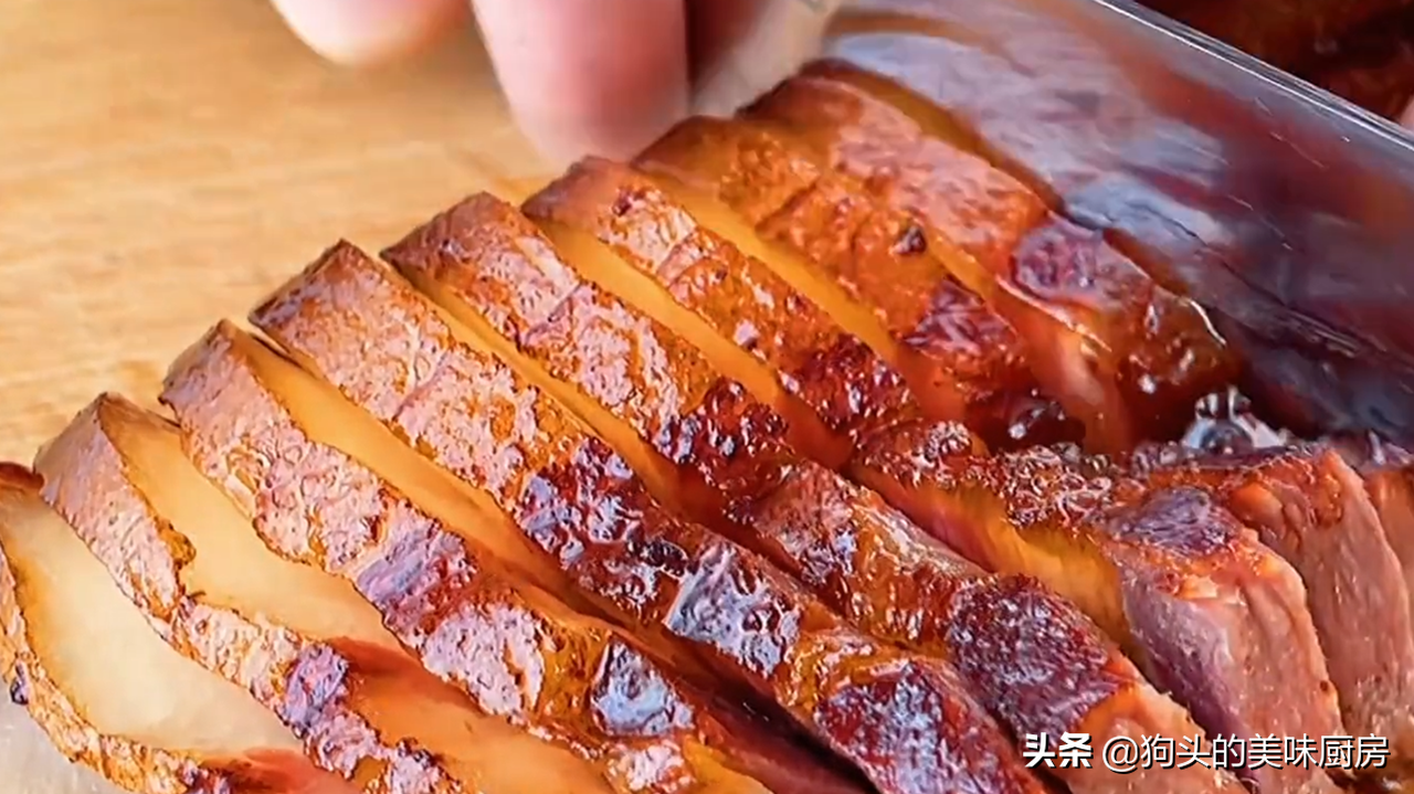 猪肉泡在生抽里2天，味道比腊肉还香，老公夸厨艺好，全家都爱吃