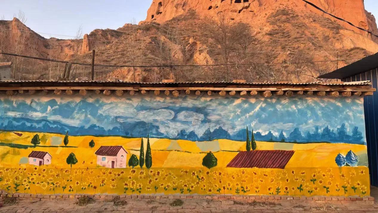 彩绘上墙扮靓美丽乡村 比武练兵锤炼过硬本领