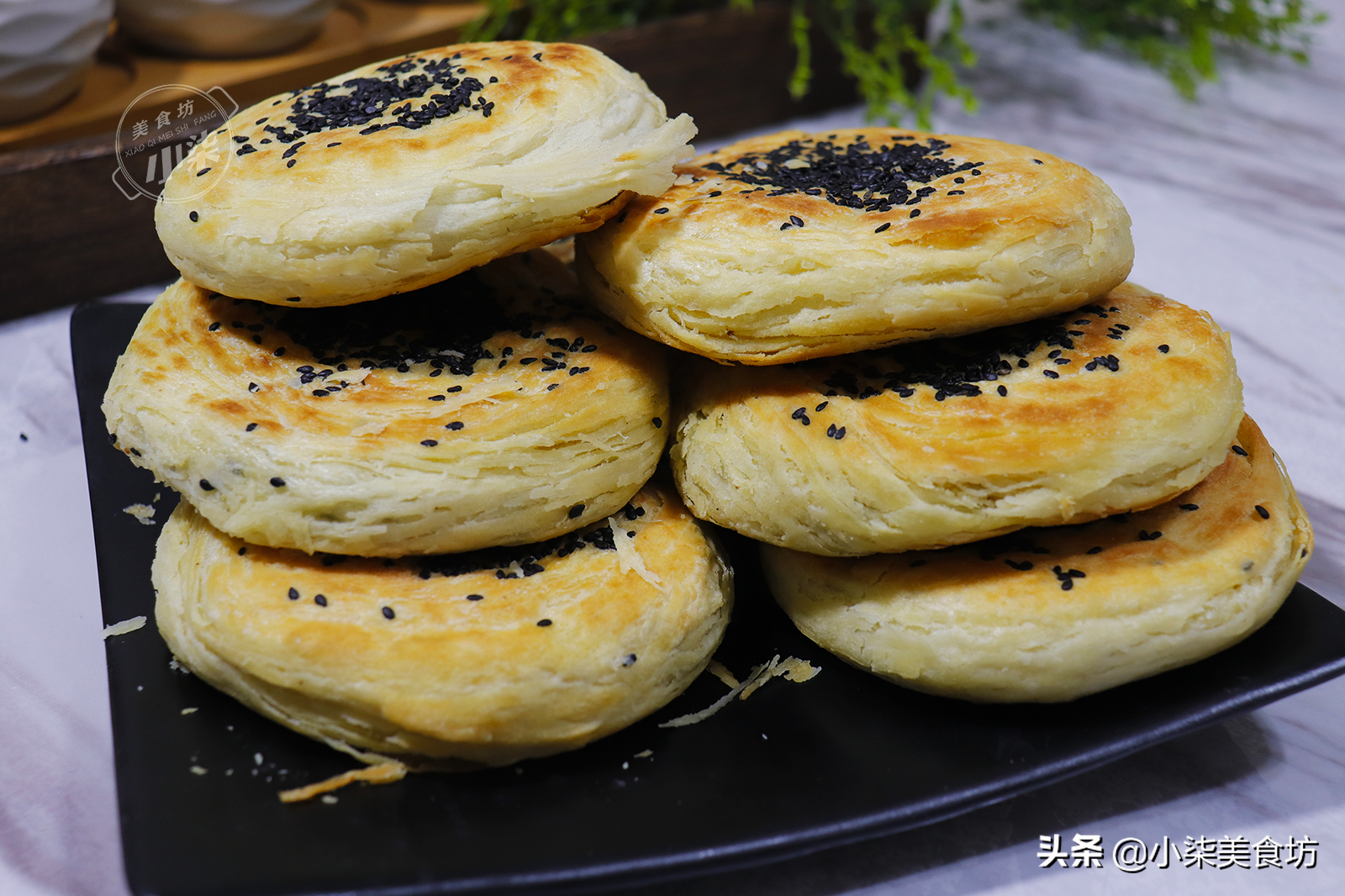 想吃酥掉渣饼，5分钟教会你，外酥里软又多层，一周吃7次都不嫌腻