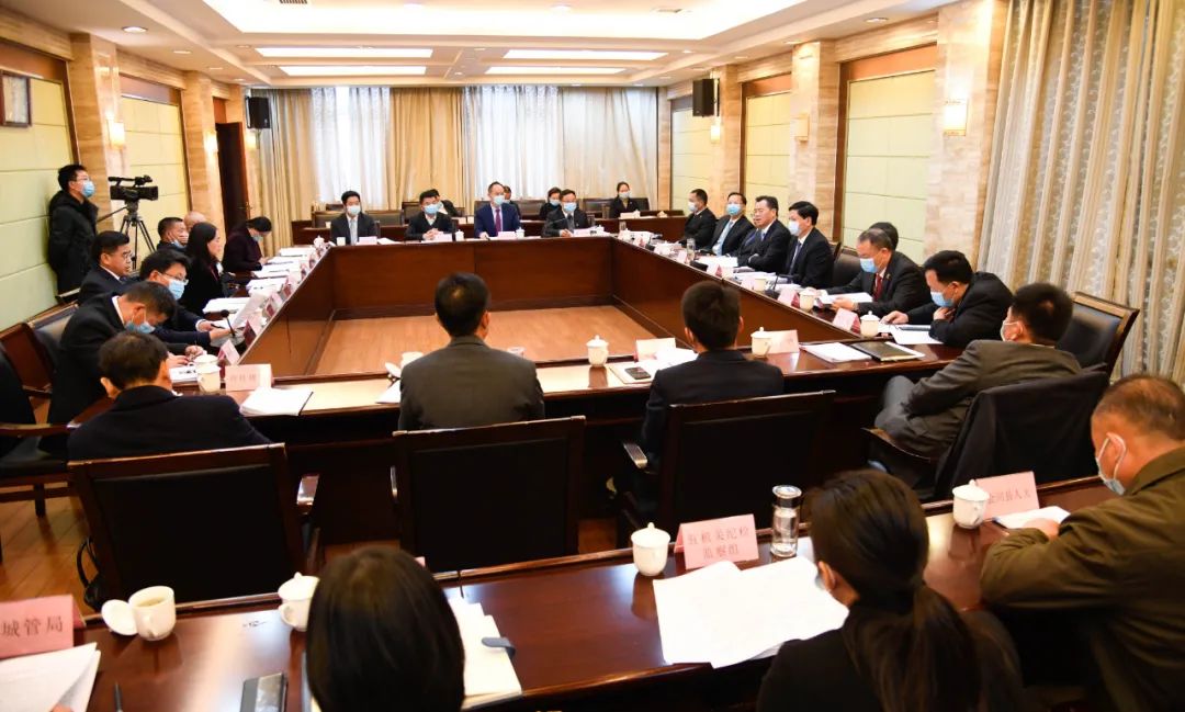市五届人大常委会举行第五十次会议