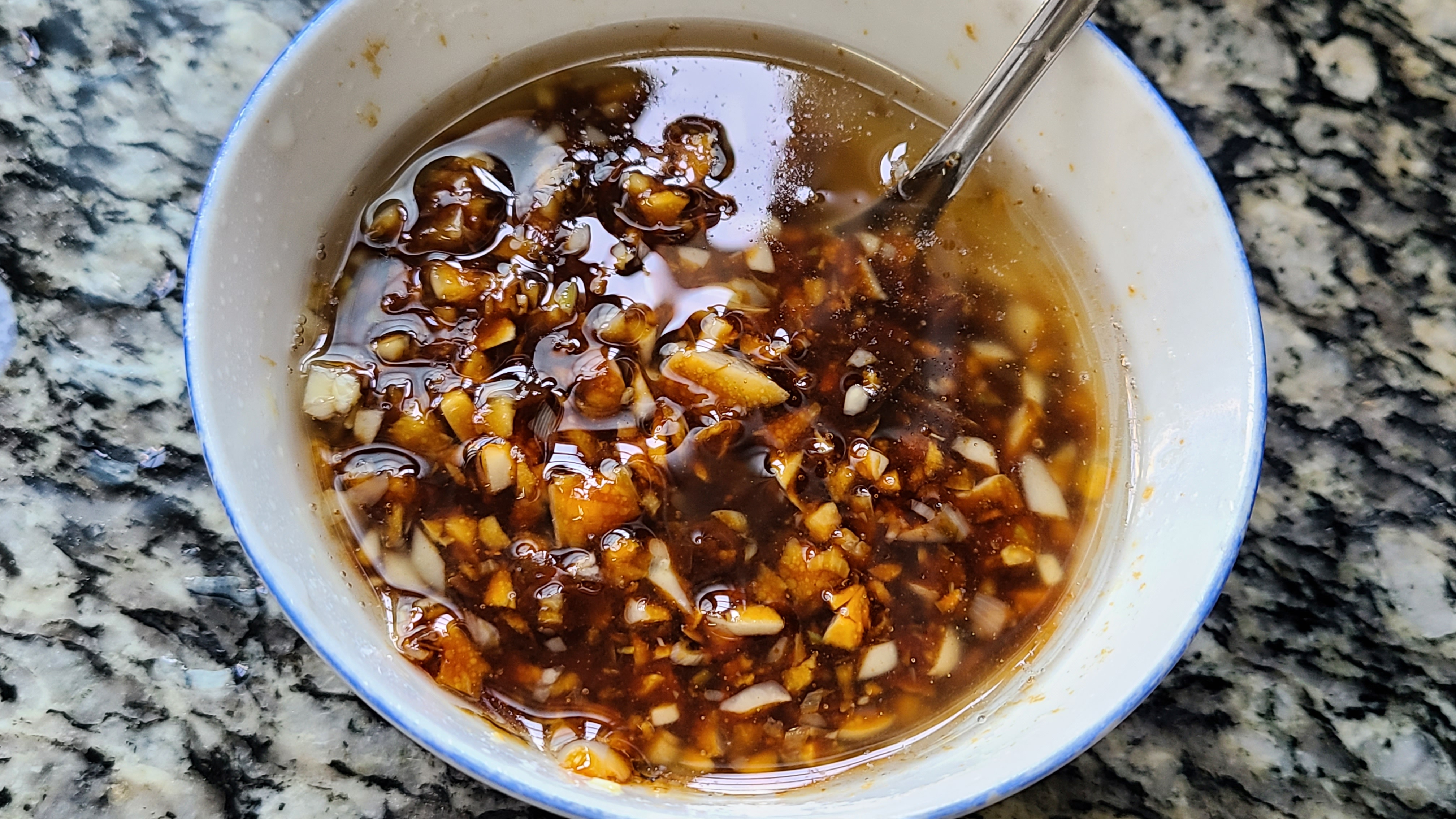 排骨这做法在广东出了名，老厨师教的一道菜，好吃味美香味浓