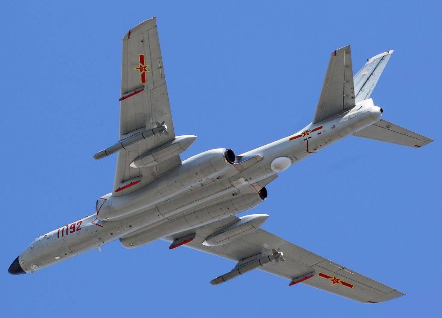 �й���ǰ����ĸ���������������������������ڽ�����ʵ�ֳ�Խ