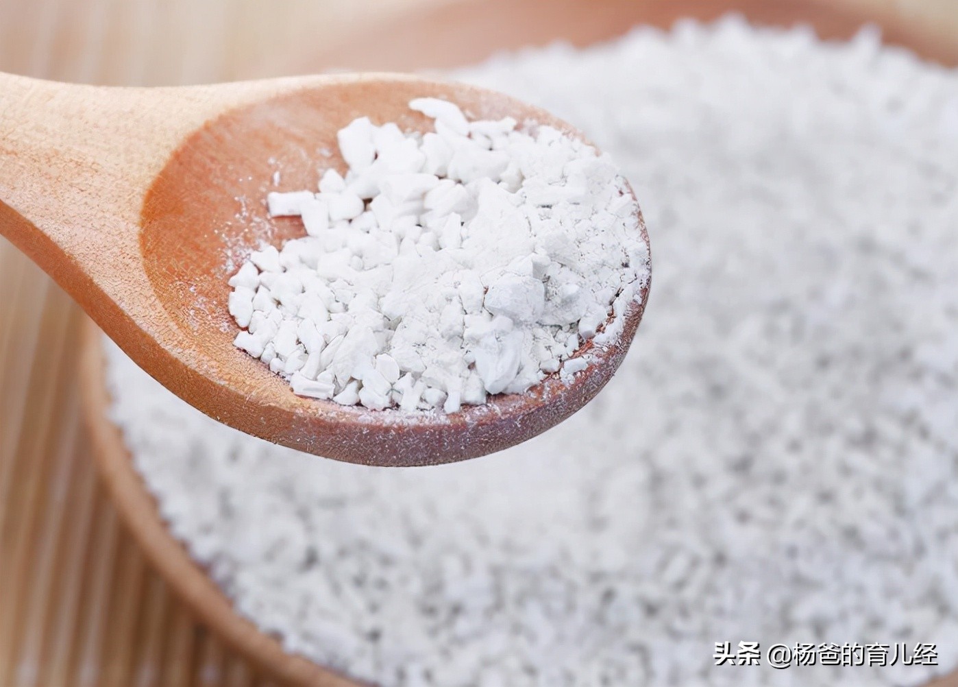 孩子爱吃的椰汁马蹄糕，甜香软嫩，营养又解馋，吃了一次还想吃