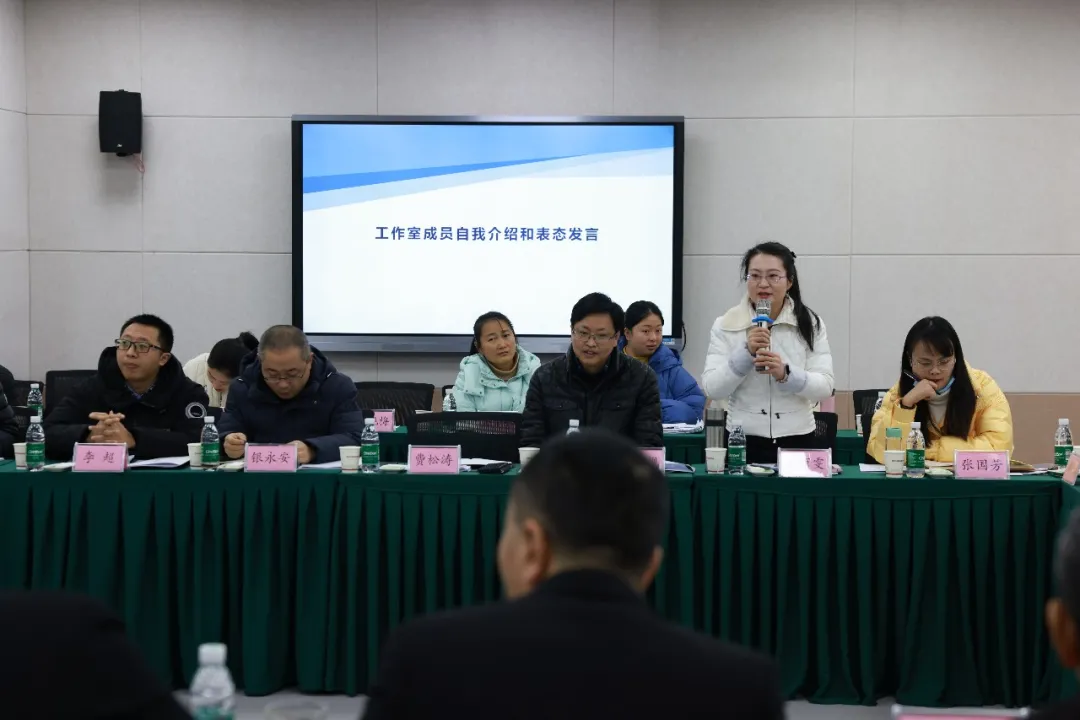 天府新区职业学校丨乘风破浪正当时 不待扬鞭自奋蹄