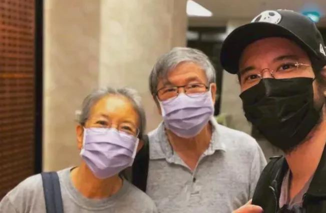 王力宏拒绝回应和道歉，拉黑多名网友，遭调侃：聋的传人