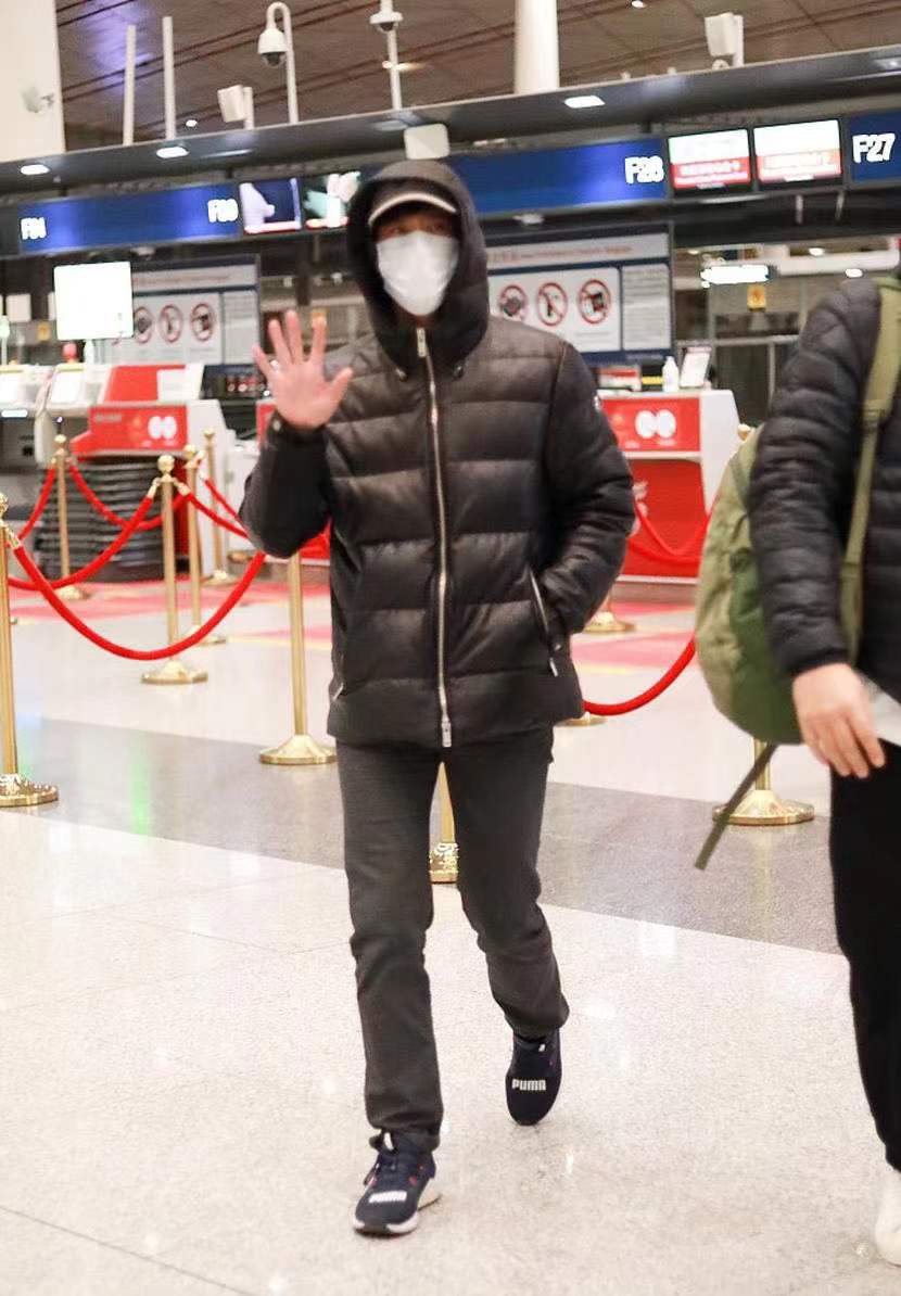 王力宏回应李靓蕾长文指控，给李靓蕾1.5亿元没不忠，不让看孩子