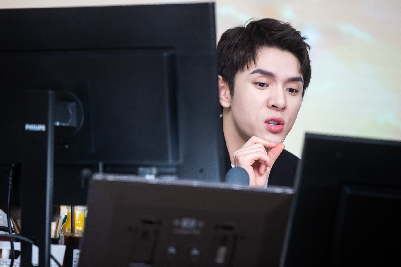 热搜第一！李佳琦被浙江消保委点名，事涉商品标签不规范