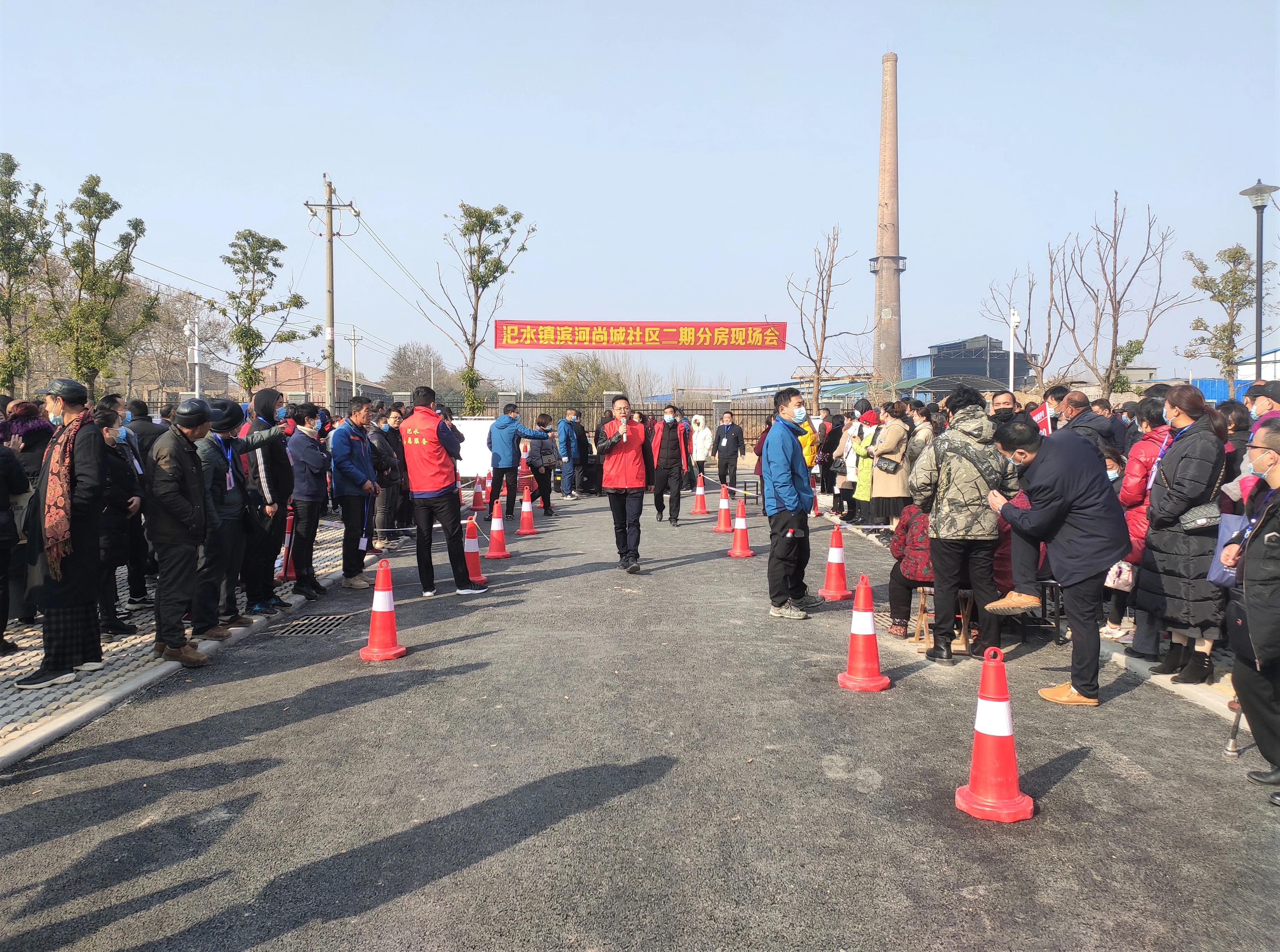 滎陽市汜水鎮:1366名安置群眾喜領新居(圖1) 滎陽市汜水鎮:1366名安置群眾喜領新居