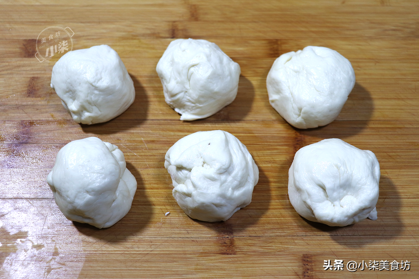 想吃酥掉渣饼，5分钟教会你，外酥里软又多层，一周吃7次都不嫌腻