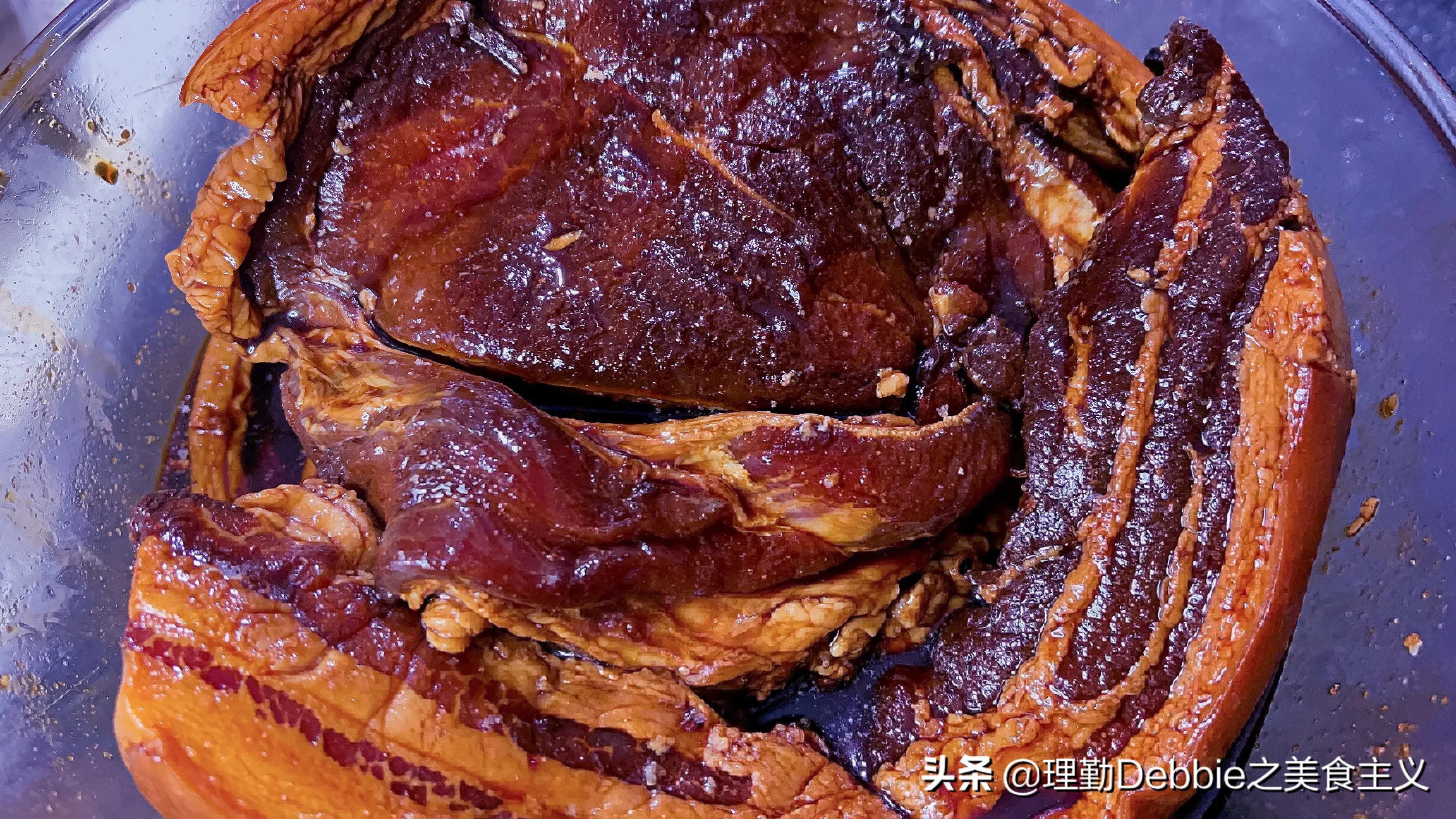 猪肉直接放酱油中泡2天，味道比腊肉都香，学会了你就是大厨