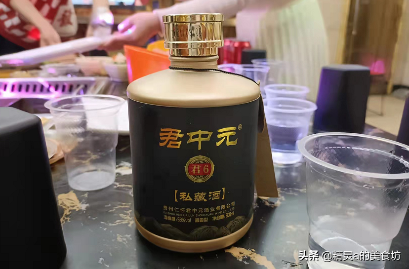 才知道，喝白酒最忌一口悶！ 行家：牢記5步，徹底遠離劣質上頭酒