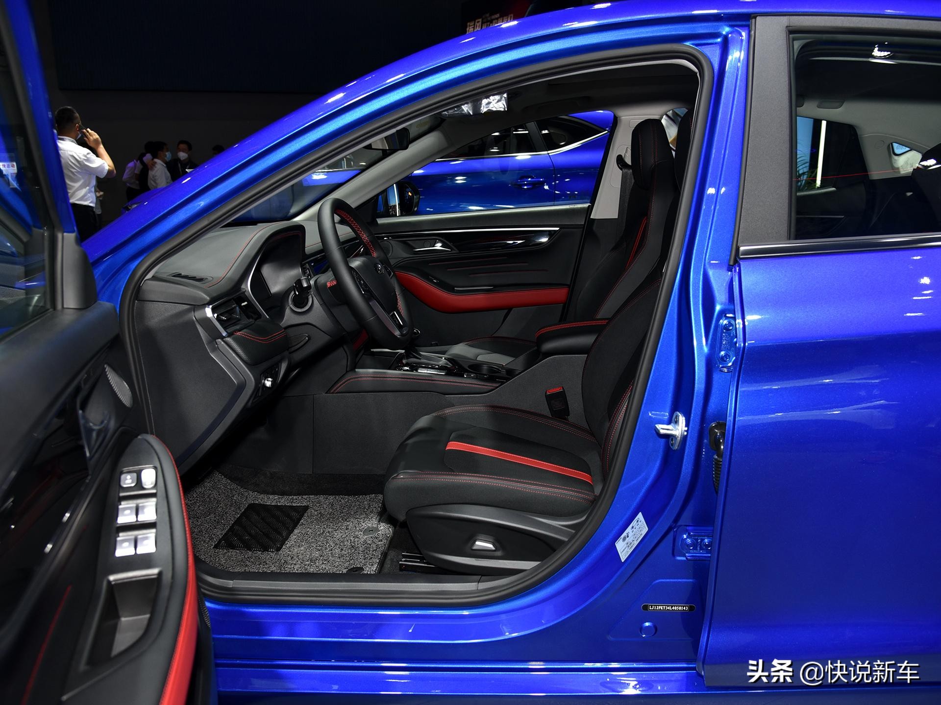 88万,运动小车带回家,配置丰富空间大,实拍思皓a5