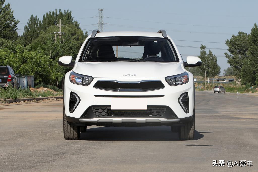小排量合资家用SUV,价便宜空间够用,省油还是自动挡,实拍起亚奕跑