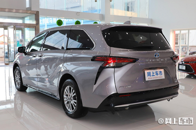 广汽丰田赛那上市，售30.98-40.58万，看完价格别克GL8放心了