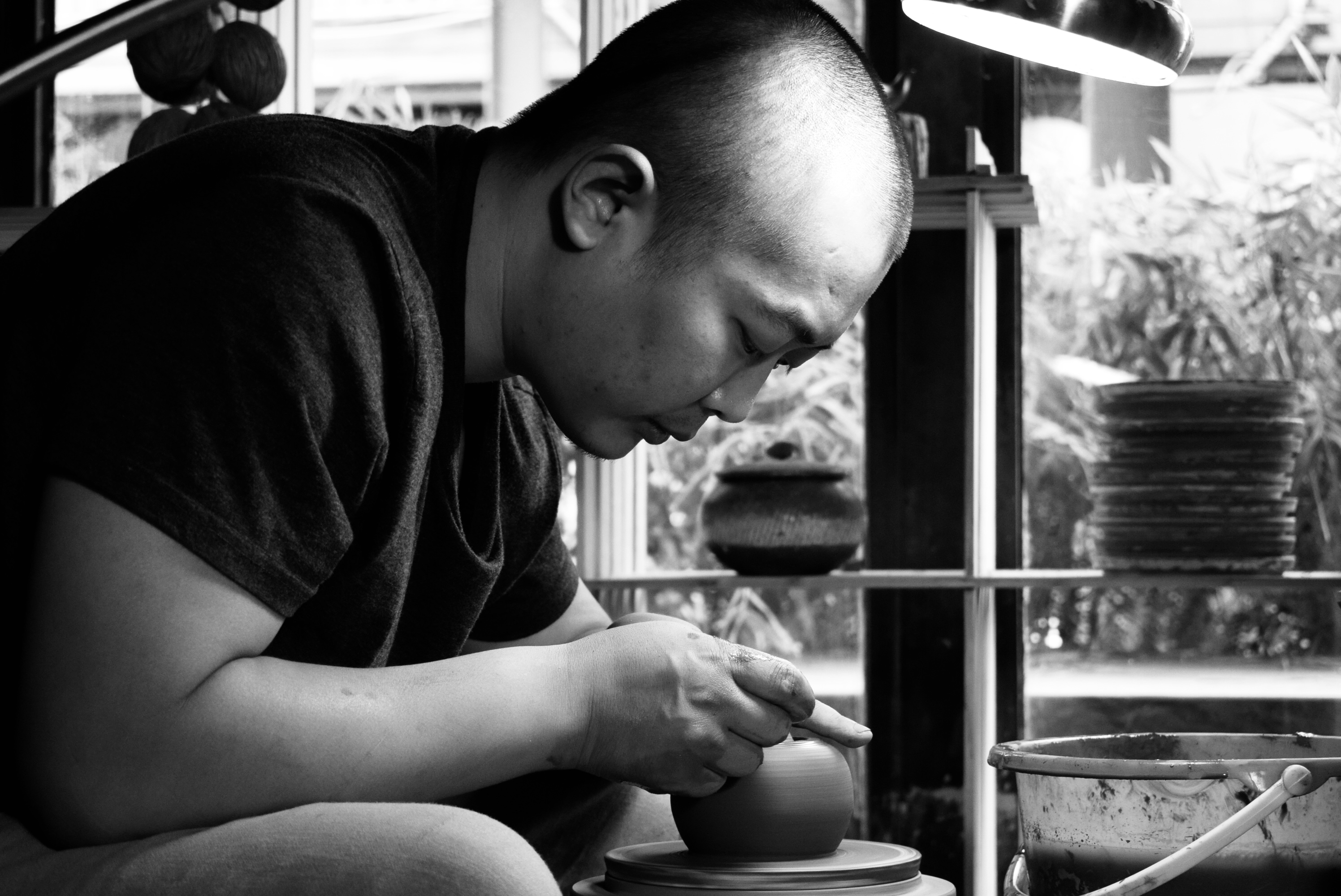 电焊工学艺十年成制壶大师，作品一上市就被抢空