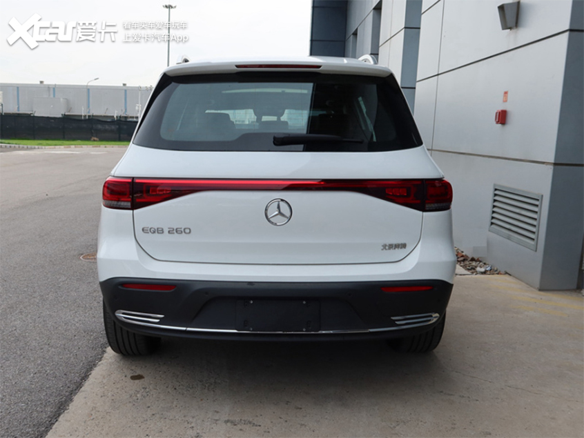 北京奔驰EQB 350预售44万元 嫌贵？那就看北京奔驰EQB 260