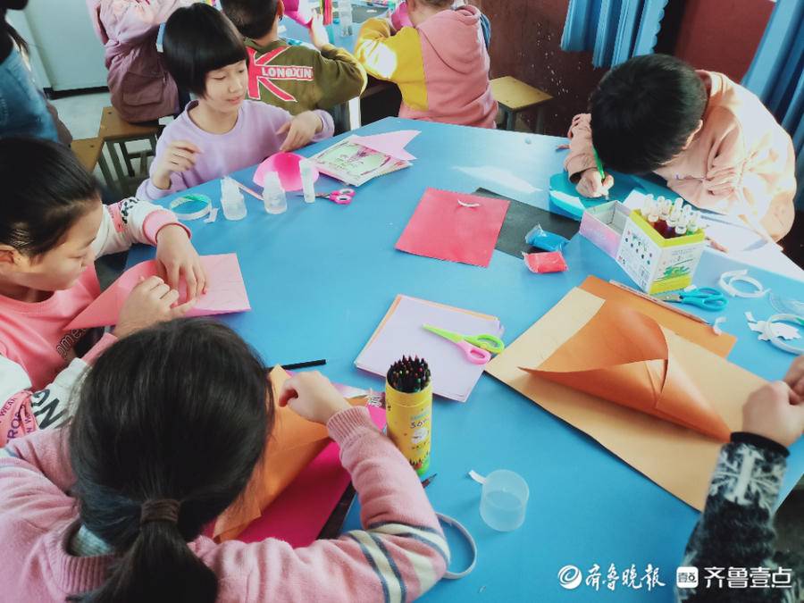 八刘中心学校安太集小学举行手工制作比赛(图1)