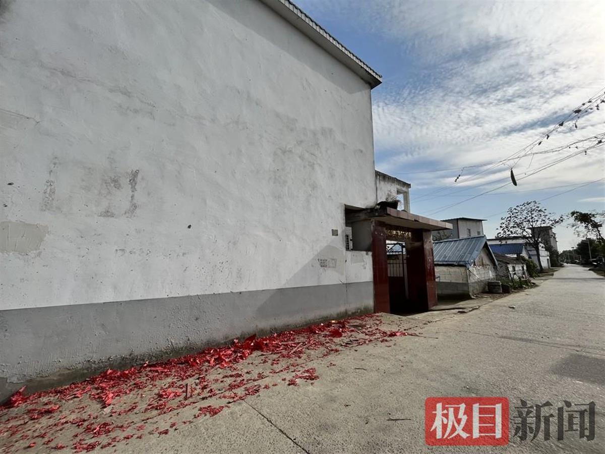 安徽救人牺牲消防员父母：炸十年油条为儿购婚房，两遭丧子之痛