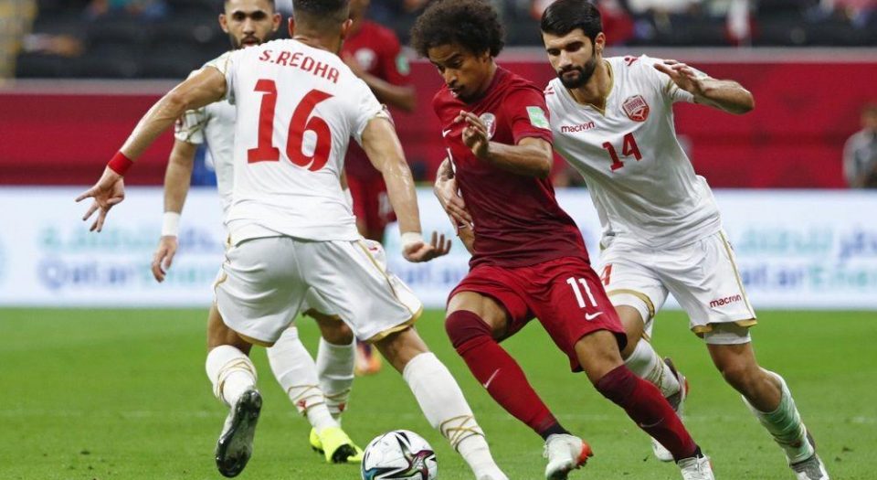 阿拉伯杯足球赛在卡塔尔揭幕 海湾球场亮相
