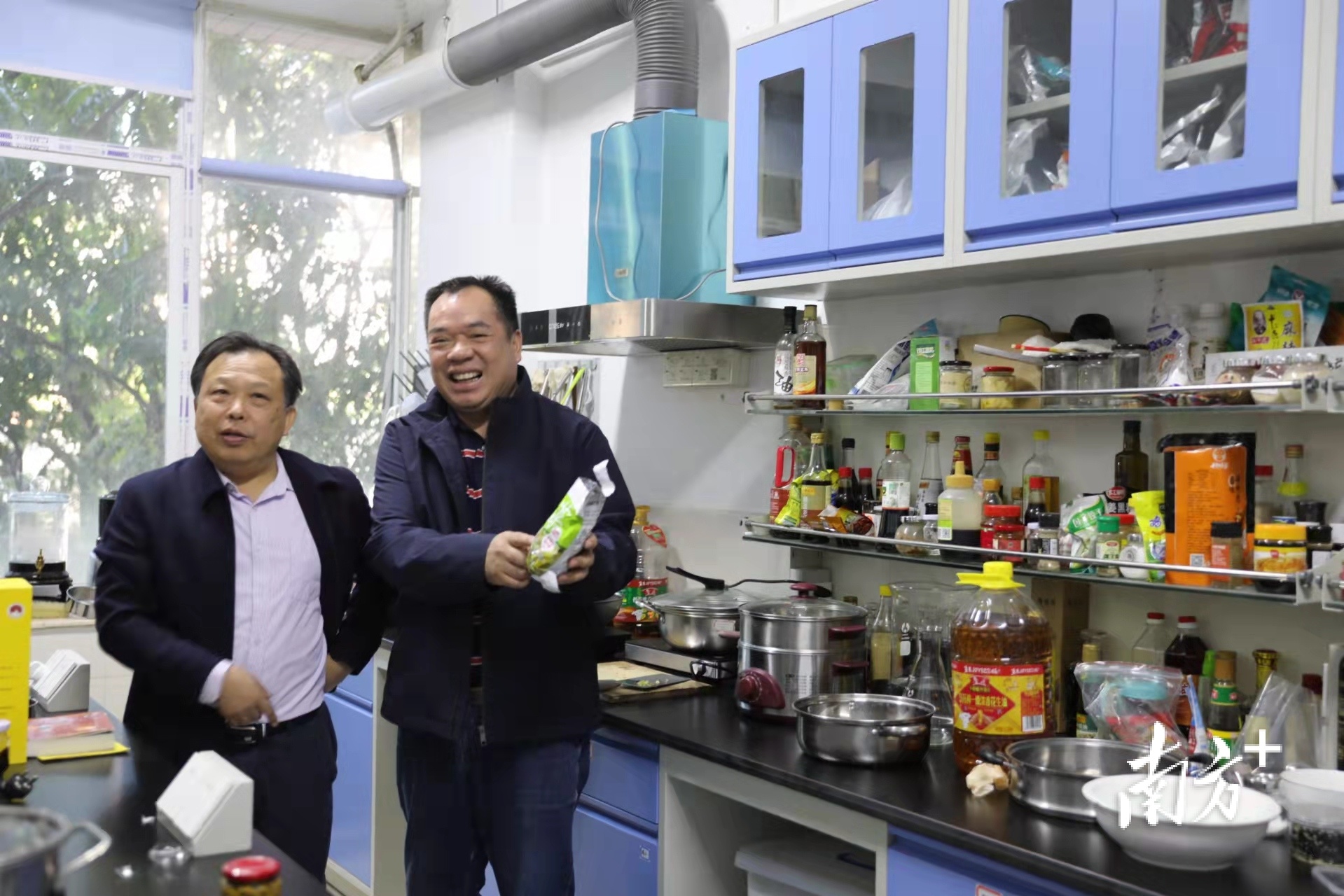 以“舌尖”促鄉(xiāng)村振興，一壇酸菜也能成為“致富密碼”