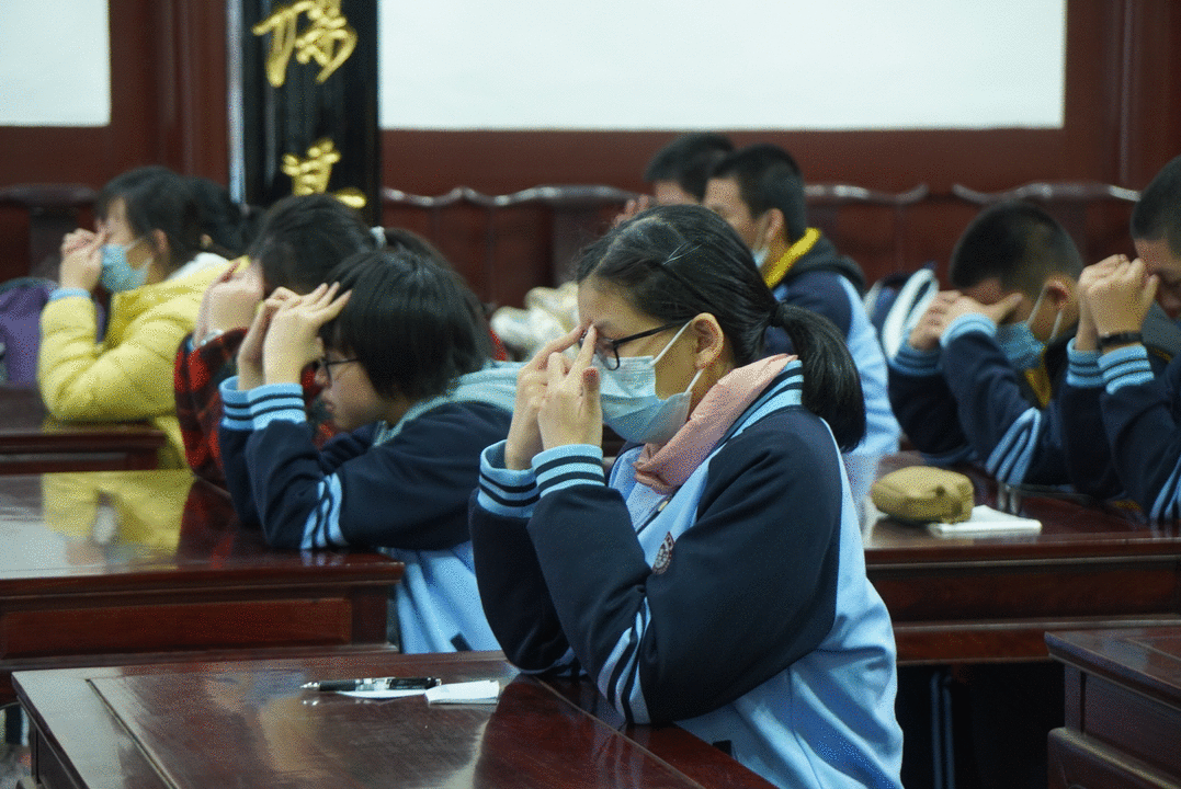 识经络、辨穴位……这堂中医药体验课你也能参加