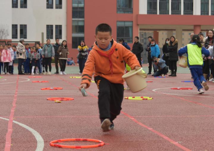 麒麟区北关小学举行2021年体育节(图4)