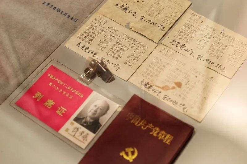 今天，纪念钱学森诞辰110周年！入党申请书、工资条、新婚礼物……交大展出110件珍贵藏品