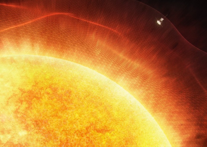 NASA帕克探测器历史性地进入太阳大气层