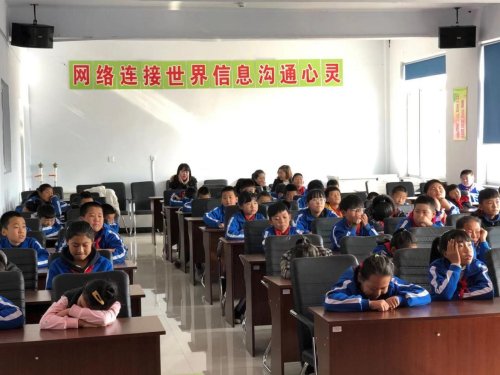 西豐縣安民小學創(chuàng)建無煙校園:無煙·健康·發(fā)展(圖2) 西豐縣安民小學創(chuàng)建無煙校園:無煙·健康·發(fā)展(圖2)