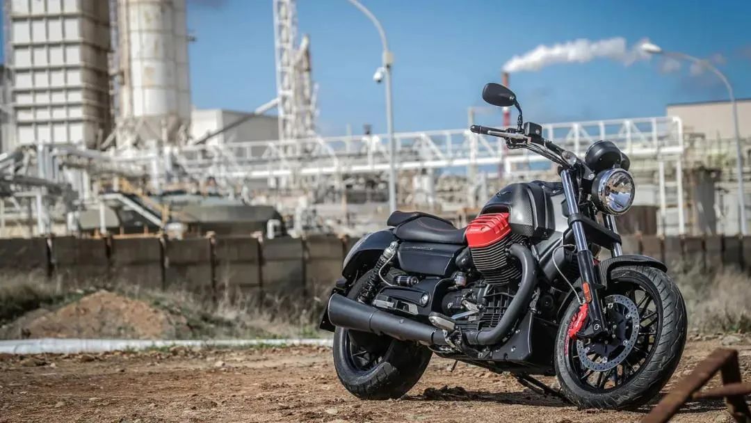 Moto Guzzi百年工厂焕新，展现未来主义特色