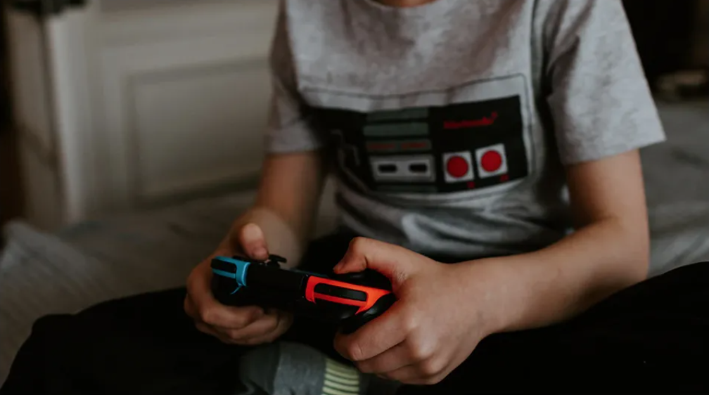 从三个关键词看2021年游戏板块：元宇宙、出海与分化