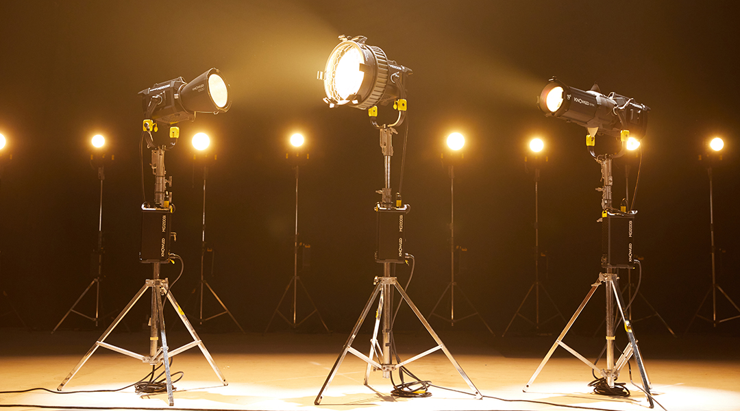用更强光照亮专业影视片场,摄影灯厂商「godox神牛」产品上新最新消息